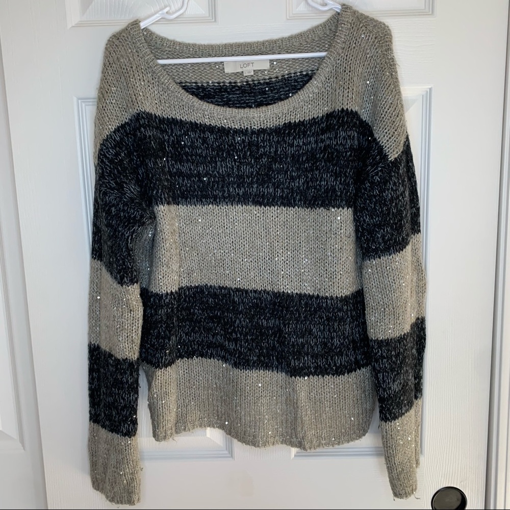 Ann Taylor LOFT Grey and Black Sweater L